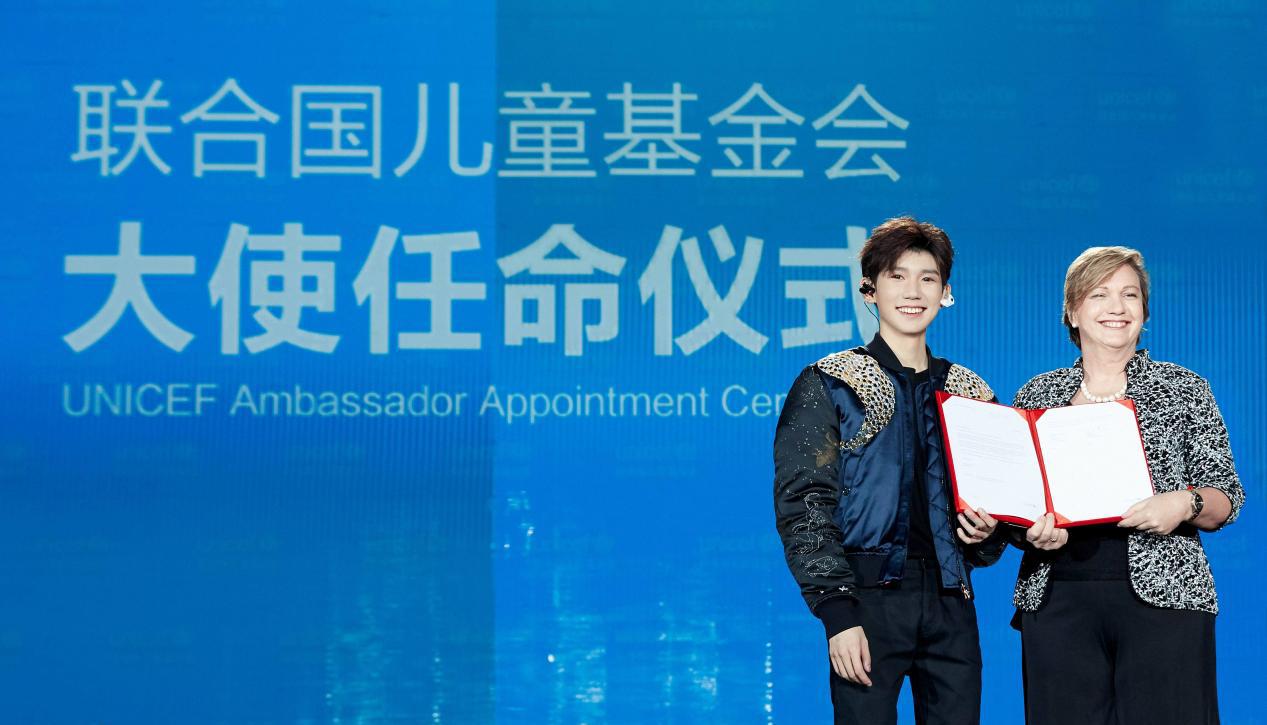 王源拥有另一种身份，TFBOYS面临解散？我们来看经纪公司怎么说