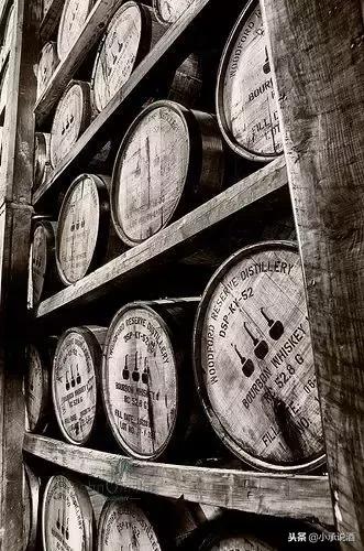 喝酒最有魅力的男人,品酒识男人喝什么酒