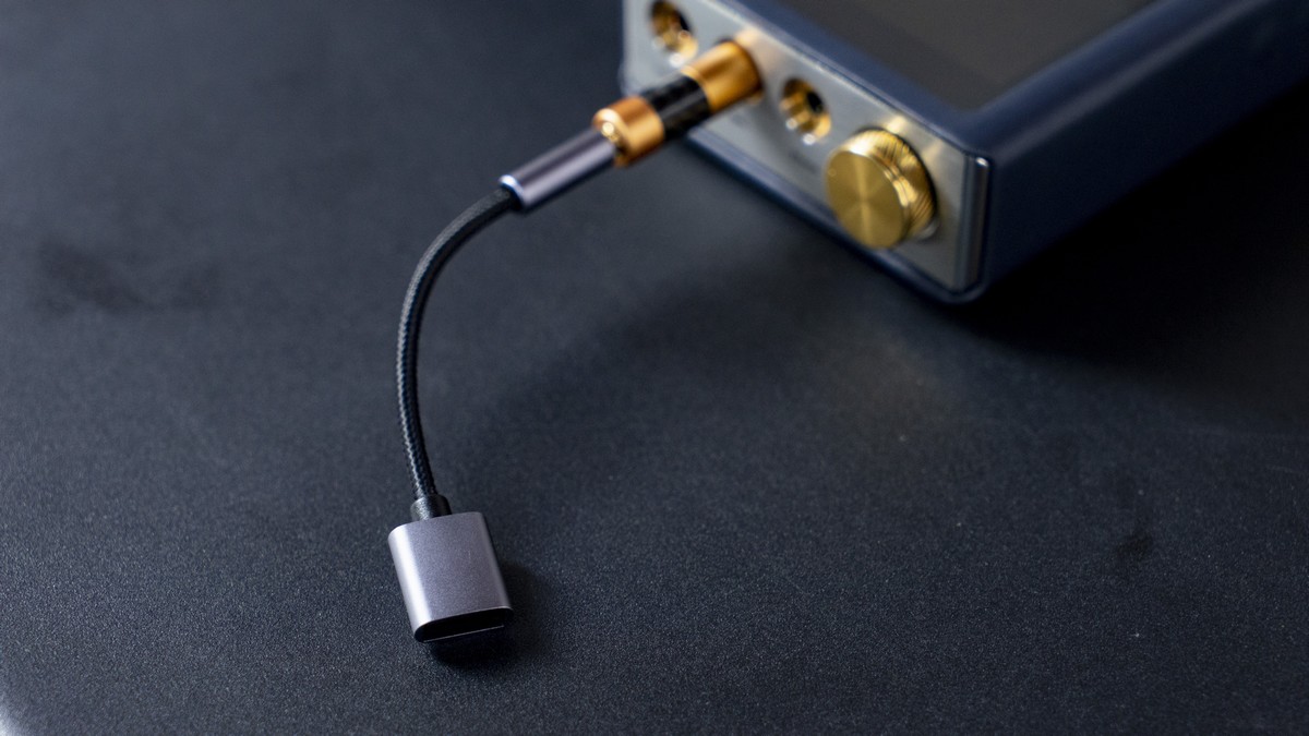 iBassoDX300MAX*放播**器上手玩：这就是便携音频的“关底BOSS”