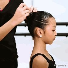舞蹈头发怎么盘头视频,舞蹈生怎么盘头