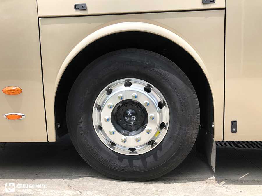 黄金时代已过，长途大巴还高端吗？实拍中通3轴大巴带您好好看看