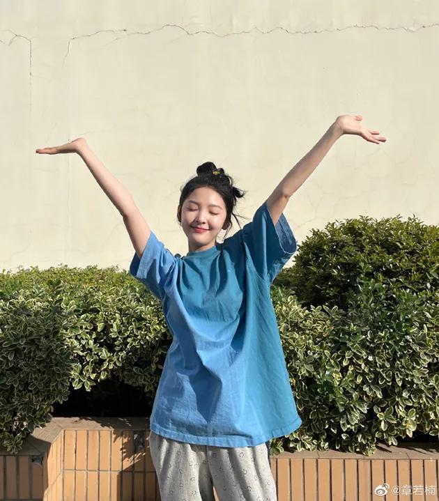 校园青春剧机智的上半场,七月与安生陈都灵沈月闺蜜