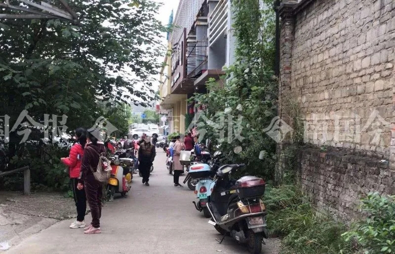 投资公司爆雷！旗下房产中介关门，涉嫌违法买卖多个回迁房小区，涉案金额高达两亿！员工主动揭秘销售套路