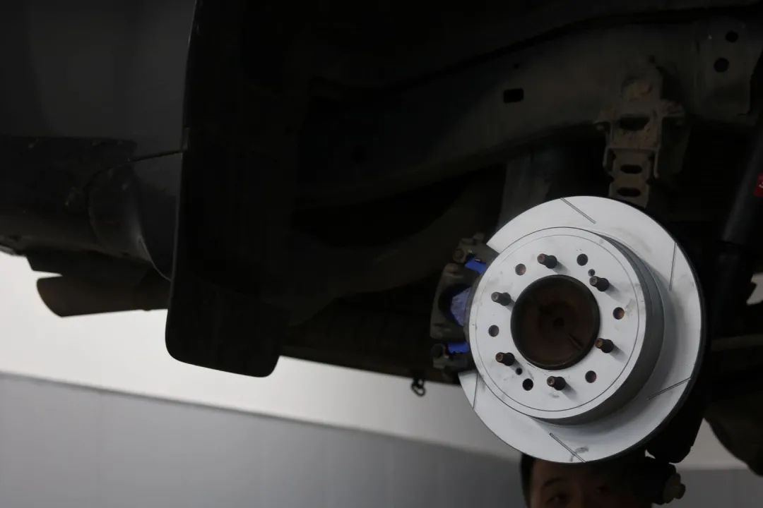 怪兽修车翻新奥迪q7,怪兽修车翻新视频