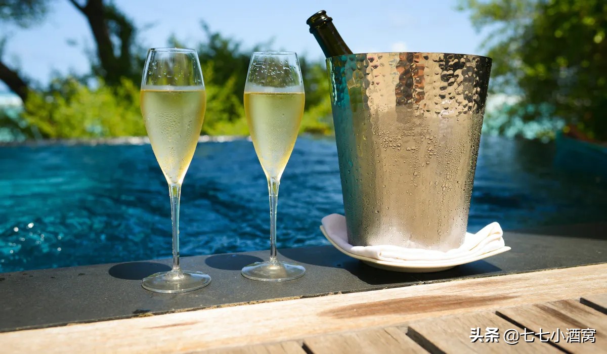 我为什么建议你喝酒精度低的葡萄酒？