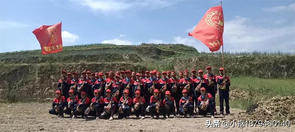 2021年李锋教育「成长不烦恼」第十二天夏令营之传递爱心扶贫助学