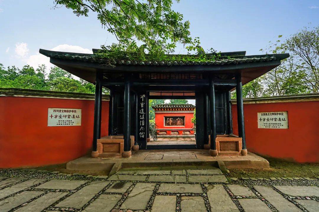 成都周边小镇最安静舒适的小镇,成都周边异域风情小镇