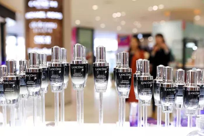 代购卖1000多的护肤品大概有哪些,代购一套护肤品赚多少