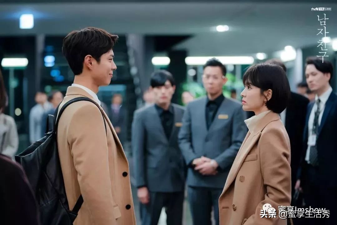 凯特王妃和梅根王妃哪个更大,凯特王妃梅根穿衣搭配