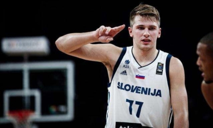 致敬独行侠球衣,致敬中国球迷