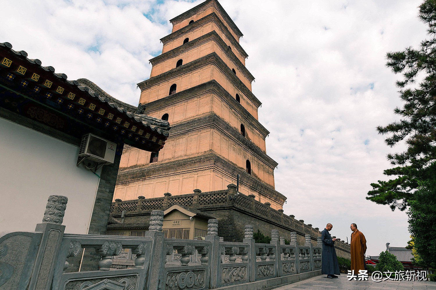 四方楼阁式砖塔大雁塔,大雁塔是哪代的四方楼阁式砖塔