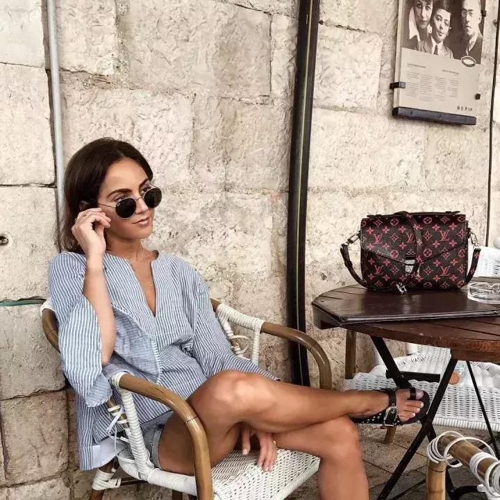 ysl和lv邮差包哪个更好,chanel和ysl包哪个好