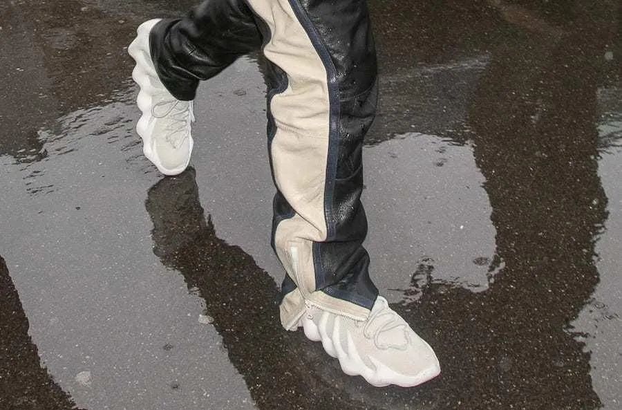 OFFWAY-很潮 深度Kanye发布Yeezy Season 8，却被女儿抢了风头