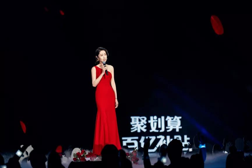 刘敏涛顶流级应援,刘敏涛秒杀全场