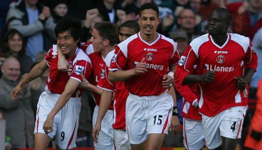 中国足球郑智化,足球中国队旗帜