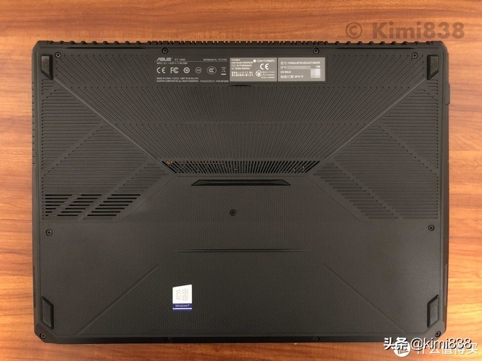 华硕飞行堡垒七可以连蓝牙键盘吗,华硕飞行堡垒7屏幕一闪一闪