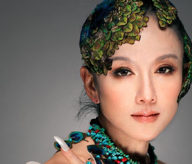 杨丽萍3500万宫殿被封后再营业，最低消费100元每小时惹争议