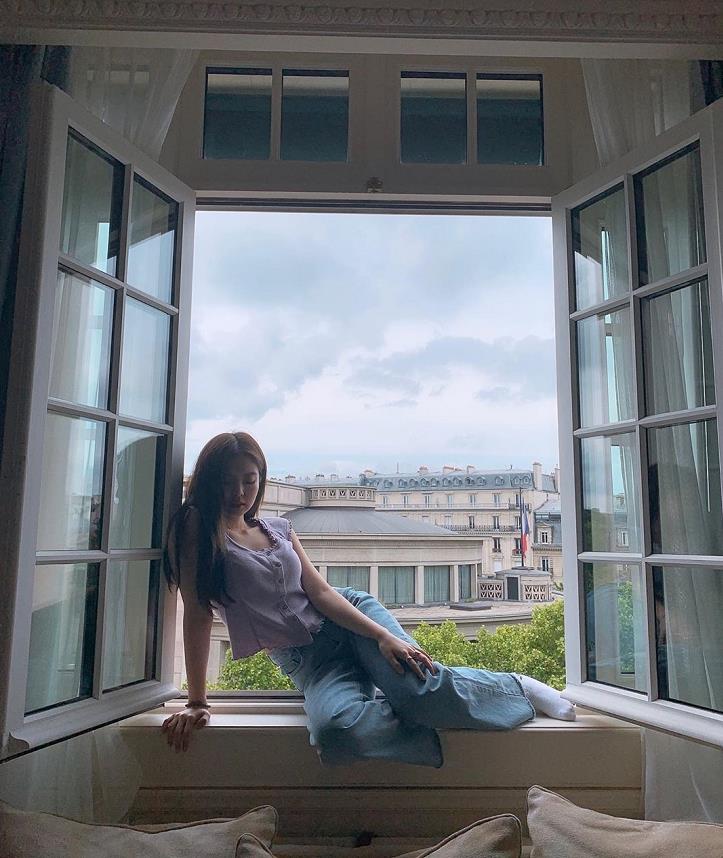 短上衣搭配阔腿裤小姐姐,短上衣高腰阔腿裤