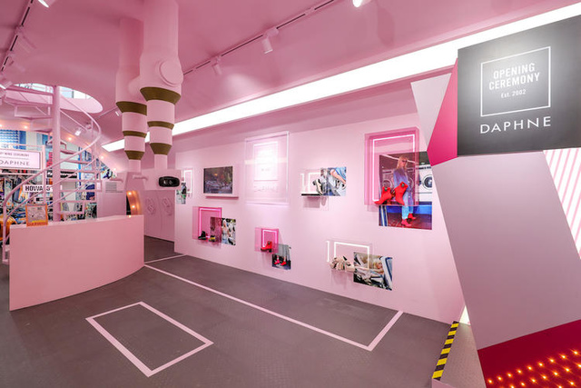 达芙妮退出实体鞋王,一代鞋王达芙妮现状