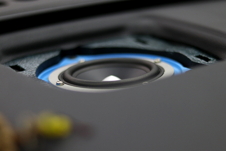 泰州捷豹汽车音响改装,哈尔滨汽车音响改装方法