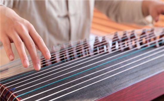 成年人学古筝一般多久能学会,青花瓷古筝零基础多久能学会