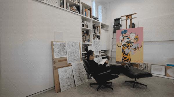 他是吴彦祖、村上隆钟爱的人，连续6年拿下漫画界奥斯卡