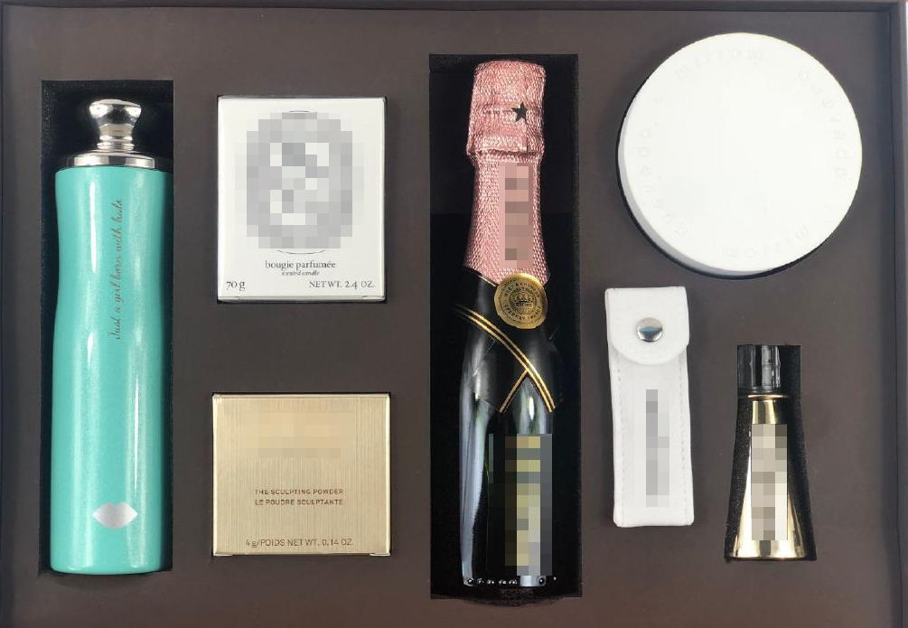 郭碧婷向佐一周年礼物,伴手礼向佐面霜