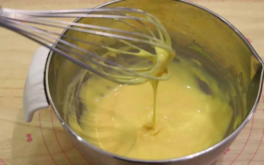 奶油鲜花蛋糕图片,鲜花奶油生日蛋糕