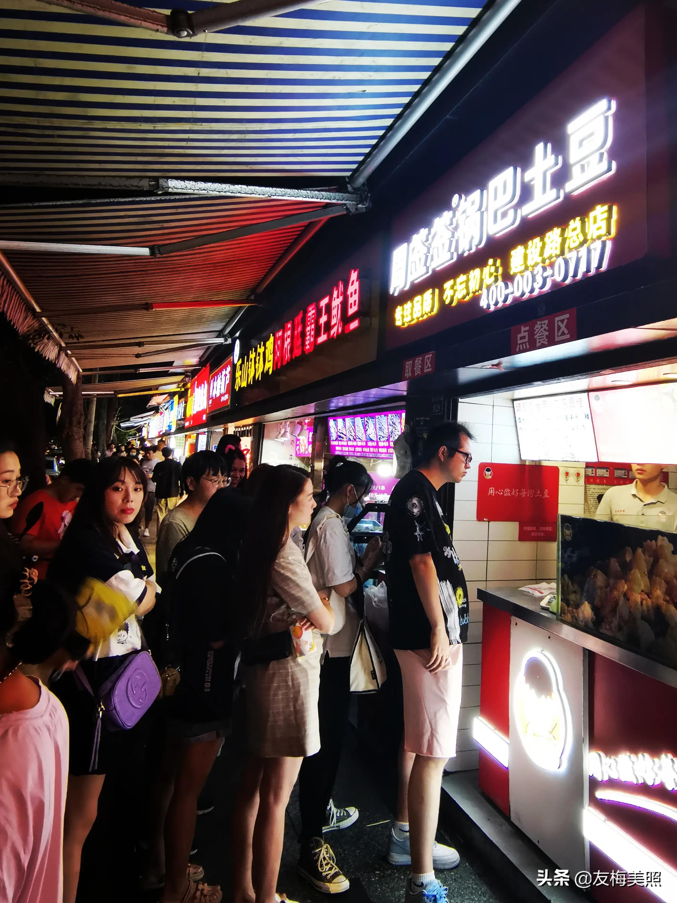 成都建设路附近有哪些好玩的地方,成都建设路小吃街最值得吃的小吃