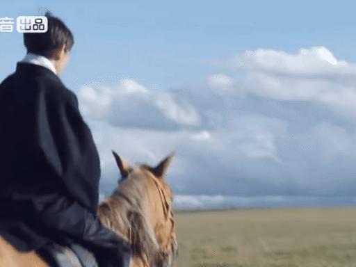 王源的运动技能,王源能歌善舞