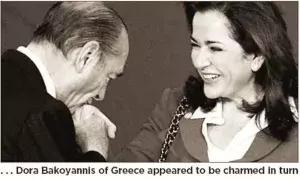 礼仪|拥抱礼与亲吻礼，打开方式一定要正确