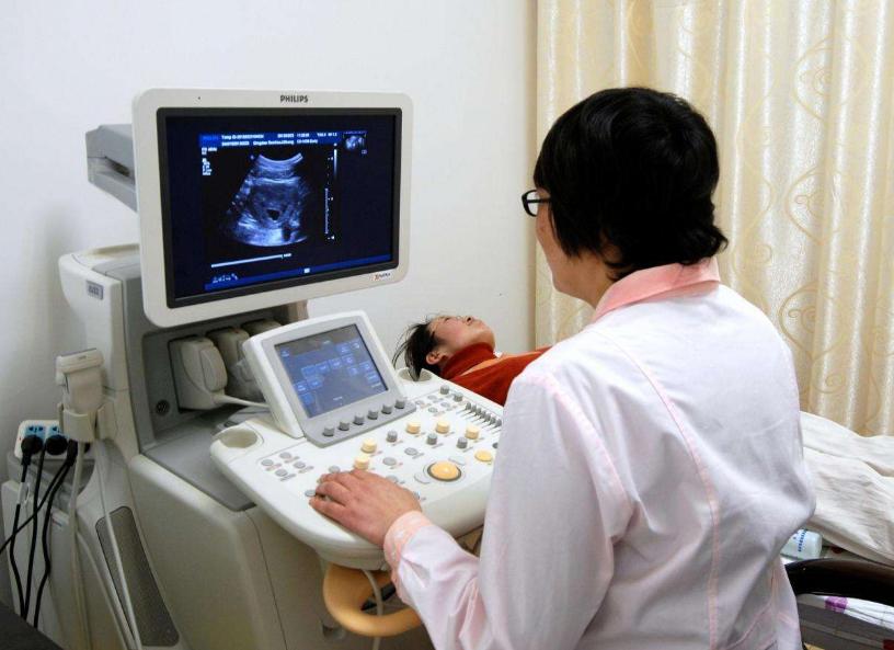 怀孕初期正常孕酮值和hcg值是多少,怀孕初期孕酮值和hcg值多少算正常