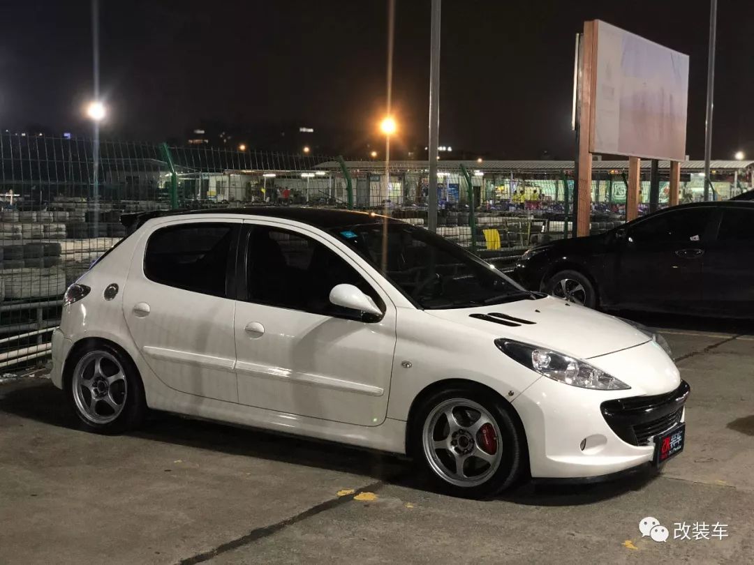 最牛的标致207改装,老款标致207升级改装