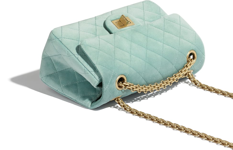 chanel2.55新旧对比,chanel2.55大号优缺点