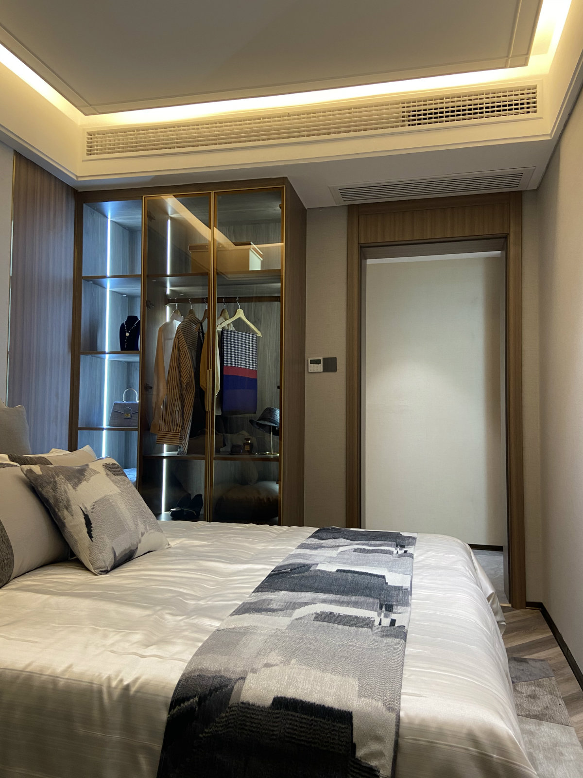 高端大气的房屋装修,低调奢华的装修房