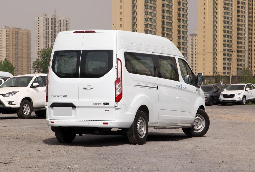 轻客对比皮卡,轻客和轿车哪个更结实