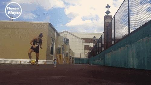 足球接球转身技术重点,足球f5