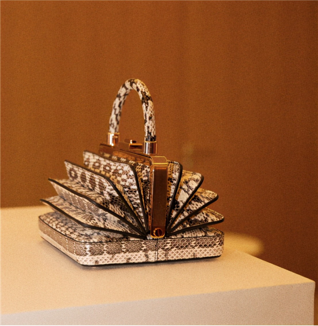 买什么包低调又上档次,冬天买什么包