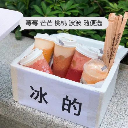 最火爆的地摊产品有哪些品牌,地摊经济火了下一个火的板块