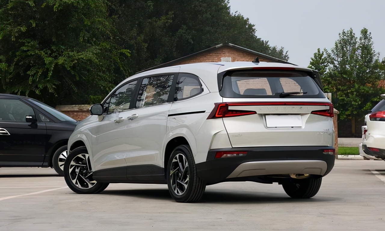 北京现代库斯途和别克gl8,gl8车主评库斯途