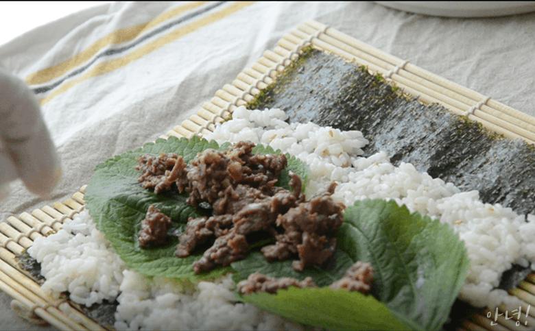 紫菜包饭教程在此,紫菜包饭怎么吃最好