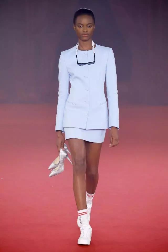 韩国练习生小白鞋,偶像练习生的鞋