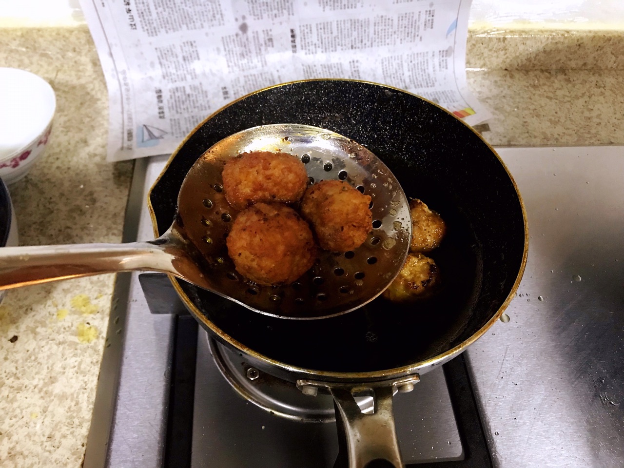 炸肉丸调味料,奶奶的新发明炸丸子