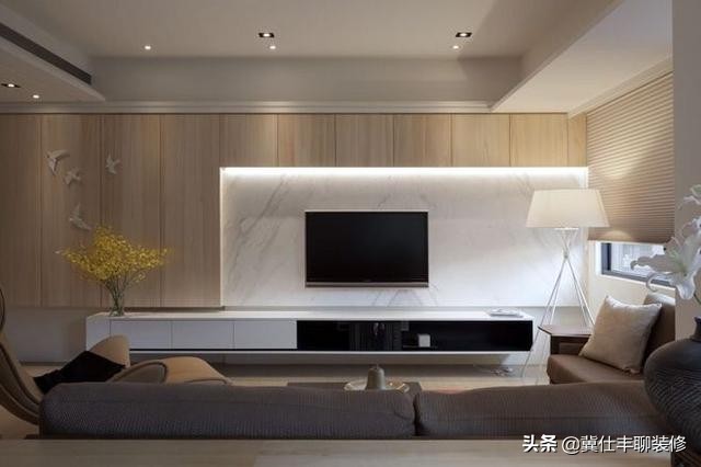 电视背景墙和隐形门设计有立体感,立体感电视背景墙