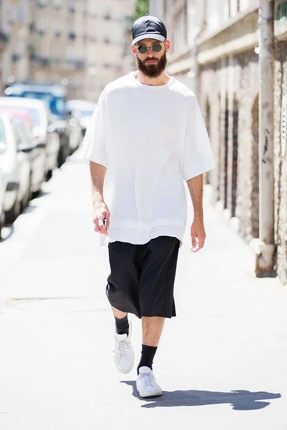 身高一米七左右穿什么衣服显高,一米七几身高怎么穿显高