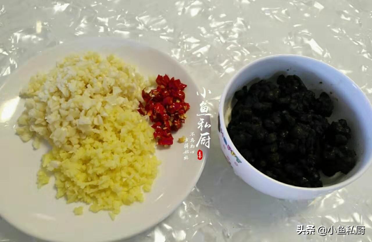 30年的大厨教你在家自制鱼罐头，豉香浓郁，干香有嚼劲，先收藏了