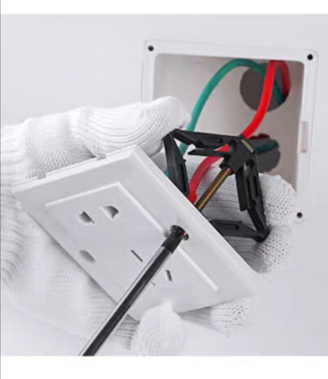 墙壁上插座的固定螺丝坏了怎么修,插座暗盒螺丝滑丝了怎么办