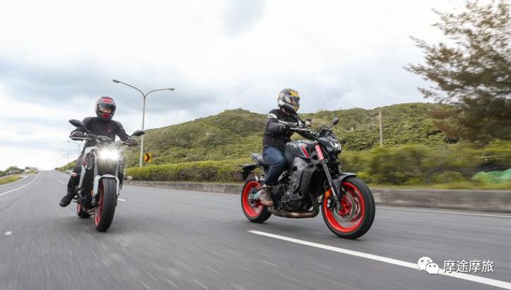 老款雅马哈mt09极速测评,雅马哈mt09三缸试驾