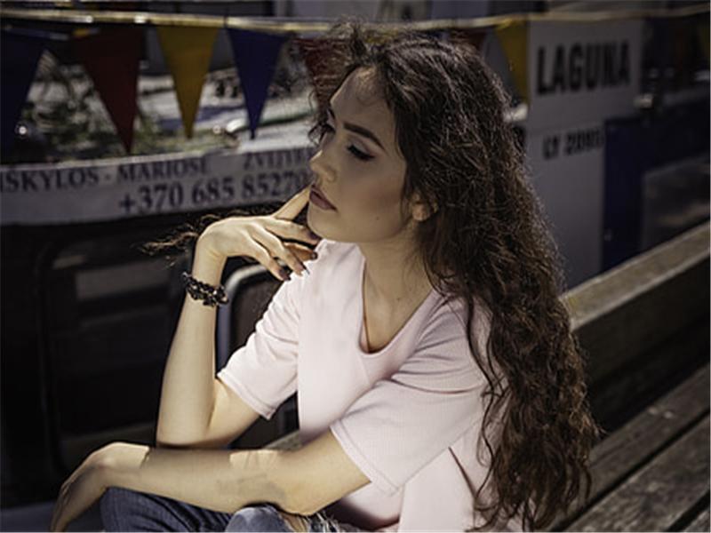 女人喜欢你会故意不和你说话吗,女人喜欢你不说出来