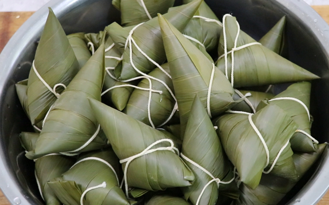 粽子怎么包才好吃视频教程全集,粽子怎样包的软一点